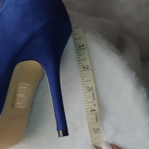 Aldo Women's Suede Boots with Protective Spray. - Picture 8 of 8